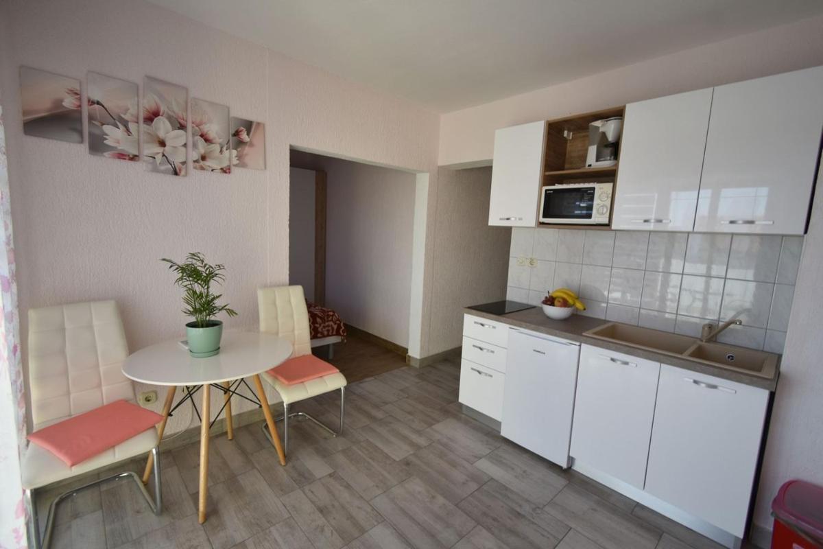 Denjak Apartments Kornić Buitenkant foto